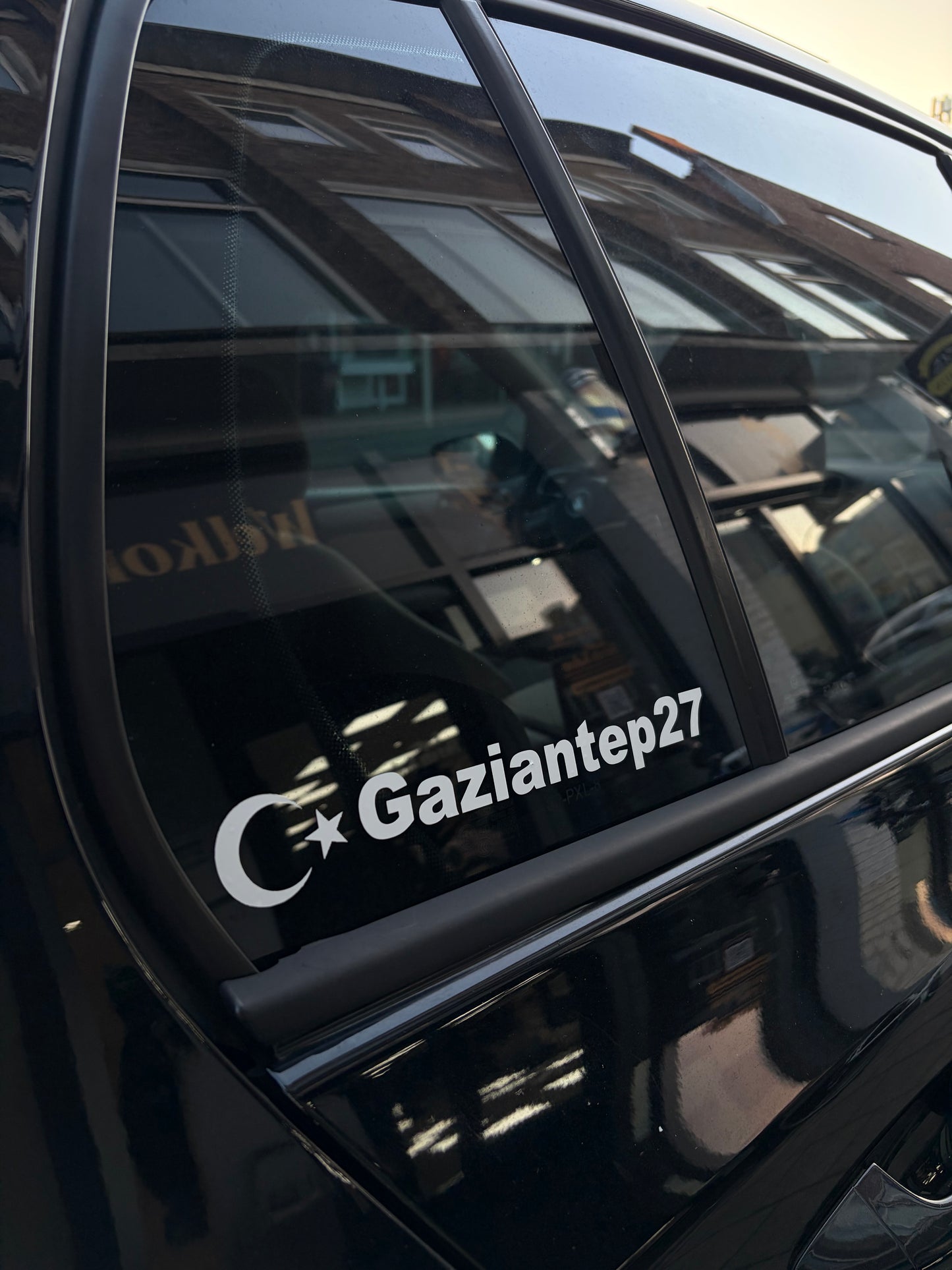 Aangepaste autostickers – Personaliseer uw auto!